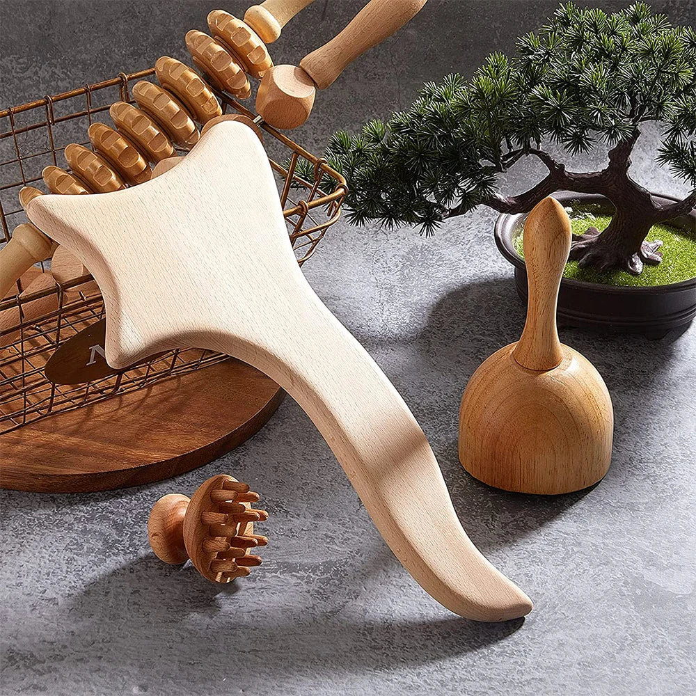 Spatule, ventouse et champignon en bois du kit de madérothérapie